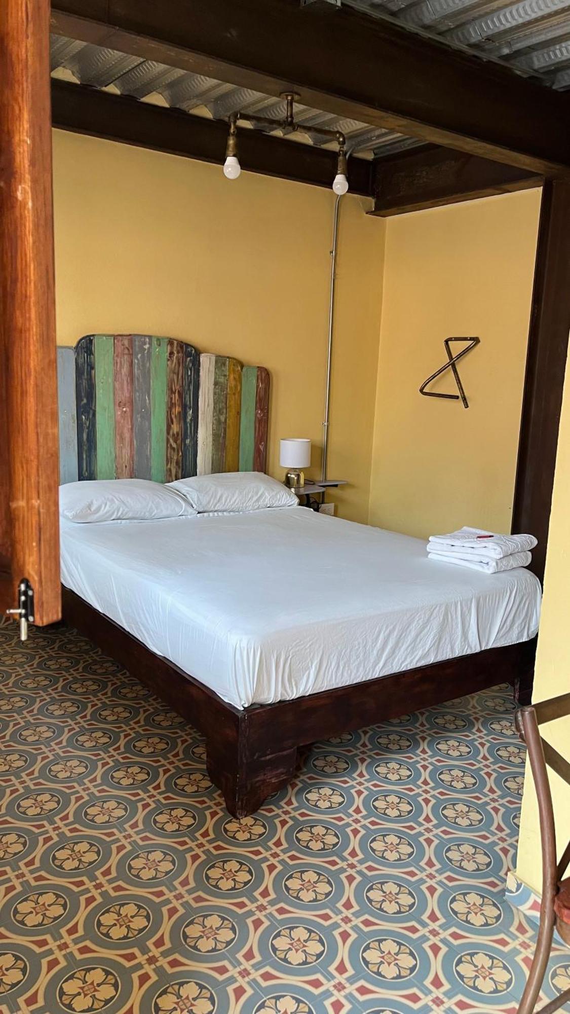 Hostal Casa Astromelia Богота Екстериор снимка