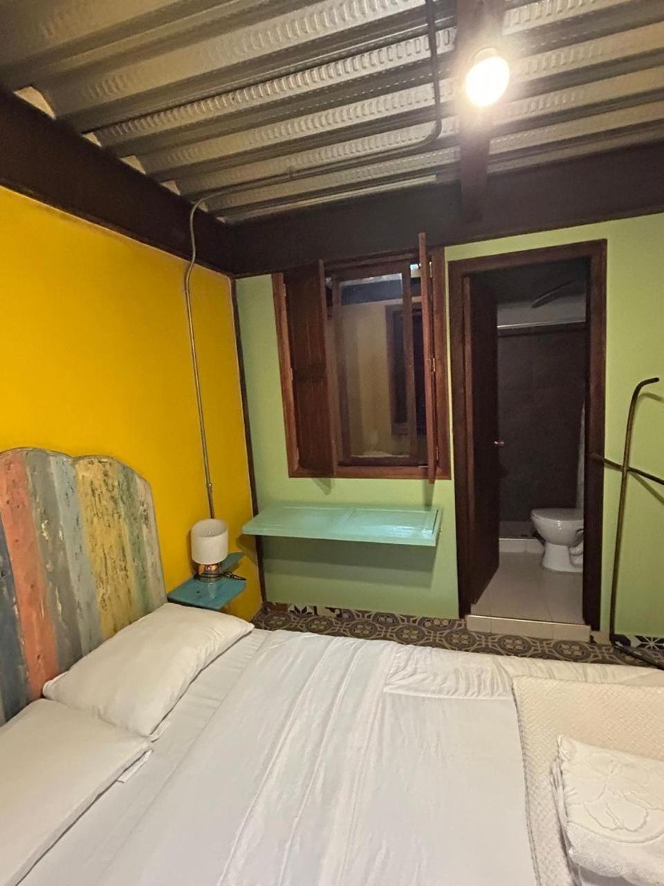Hostal Casa Astromelia Богота Екстериор снимка
