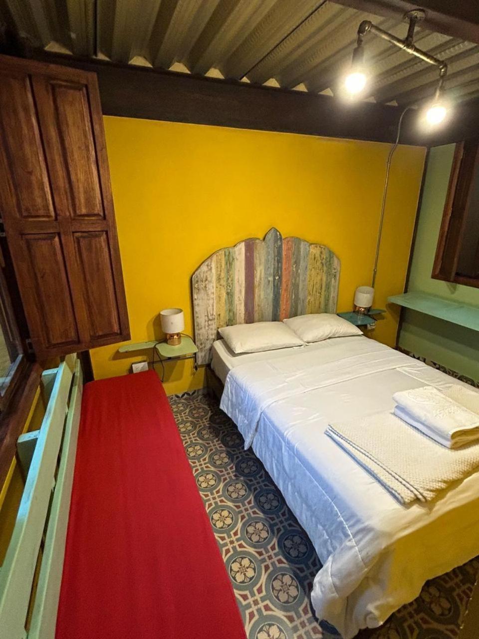 Hostal Casa Astromelia Богота Екстериор снимка