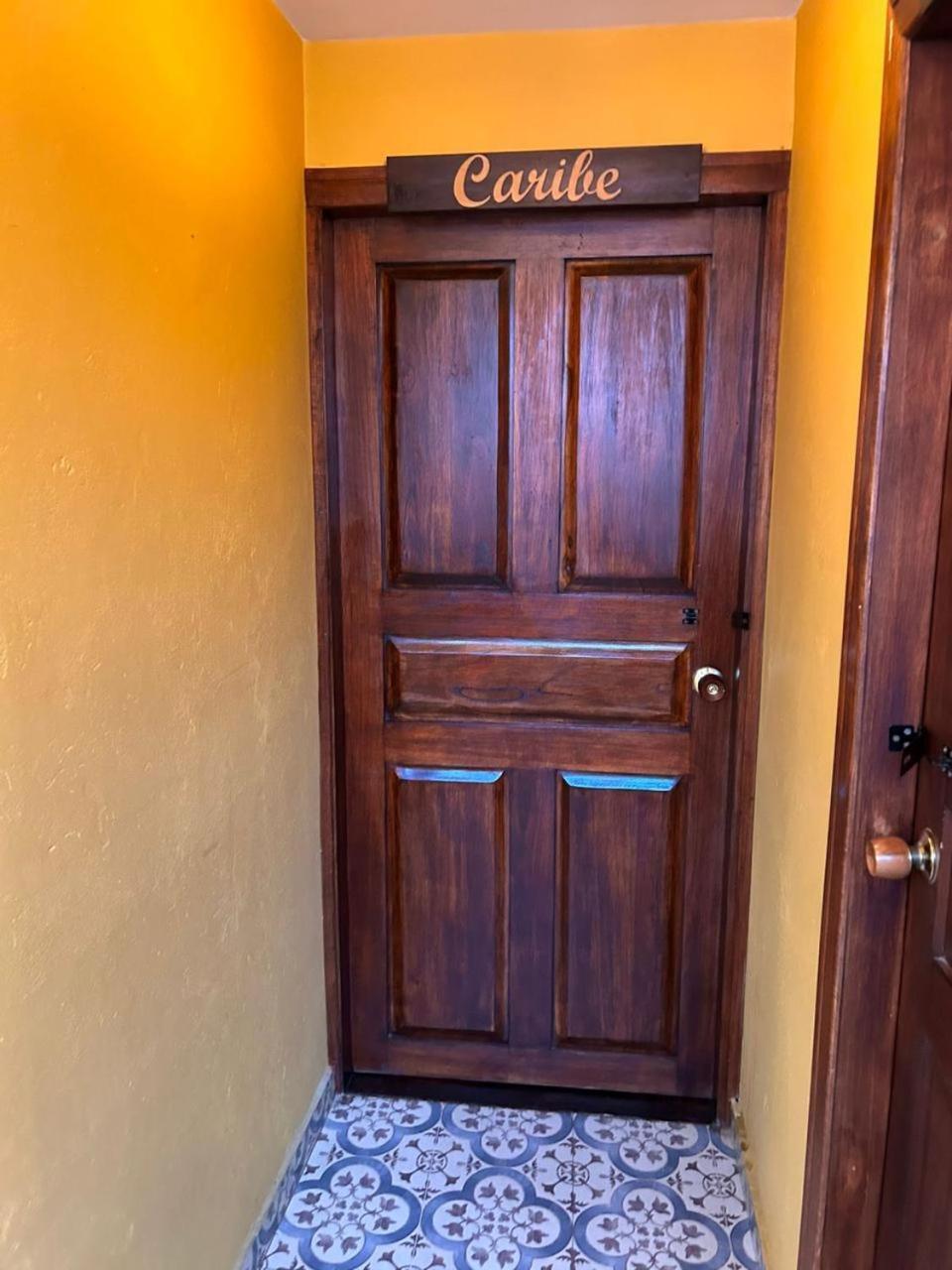 Hostal Casa Astromelia Богота Екстериор снимка